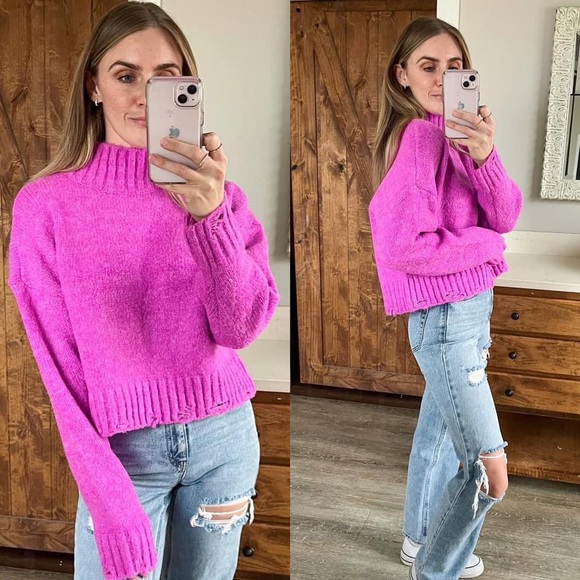 NWOT boutique sweater! Only tried on. Super soft! - Picture 1 of 2